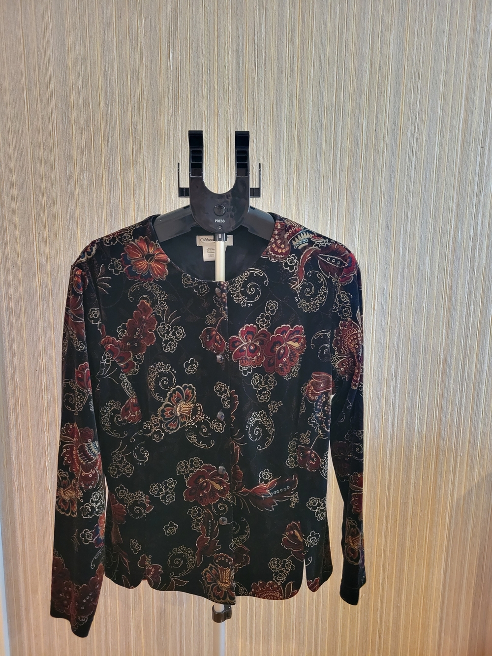 Coldwater Creek Velvet Paisley Pattern Jacket in Black and Burgundy NWT Large